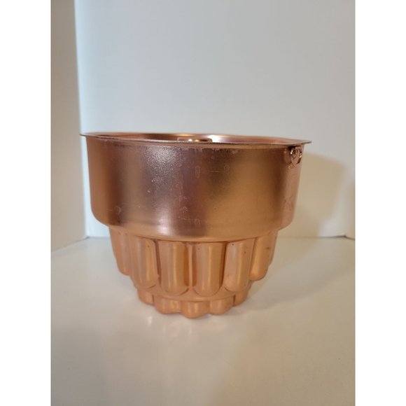 Vintage Copper Colored Metal Tube Cake Pan - Picture 1 of 8